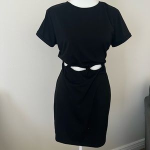 FOREVER 21 | Cutout Waist Black T-Shirt Dress